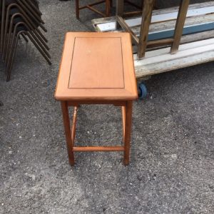 Table Coffee/ Occasional – . / Small / Wood / Dark Brown