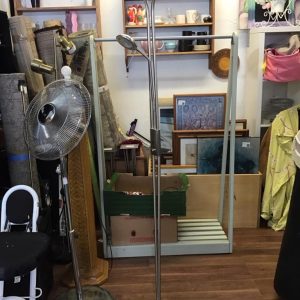 Floor / Tall Lamp – . / . / Metal / .