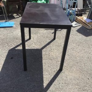 Kitchen Table Medium – . / . / . / Black