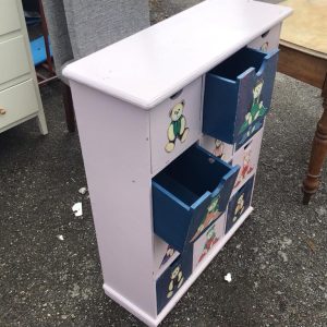 Childs Storage unit  – . / . / Wood / .