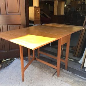 Kitchen Table Medium