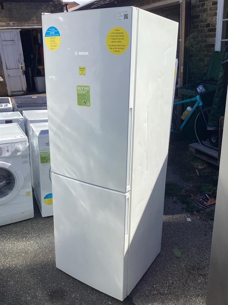 Fridge/Freezer - over 5 ft (2.A) - KGV33NW20G - Bosch / . / . / .