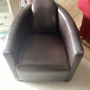 Armchair – . / . / Leather / Dark Brown