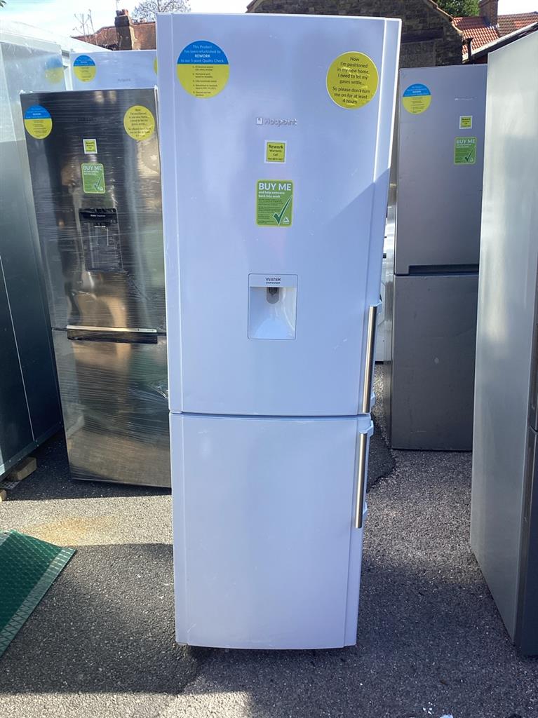 Fridge/Freezer - over 5 ft (2.A) - FFUL1812 - Hotpoint / . / . / .