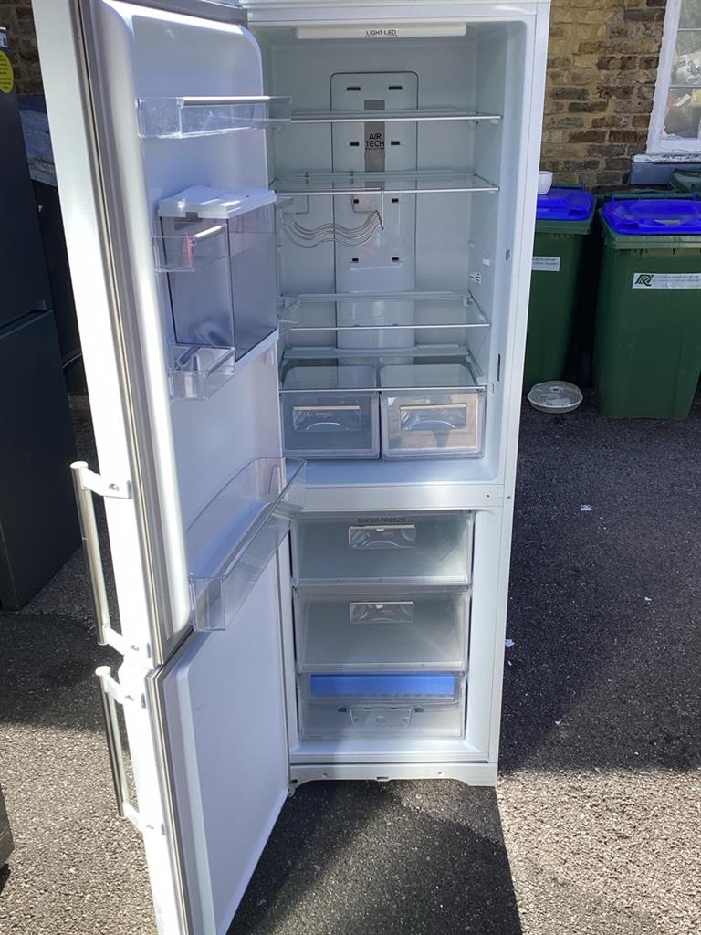 Fridge/Freezer - over 5 ft (2.A) - FFUL1812 - Hotpoint / . / . / . - Image 2