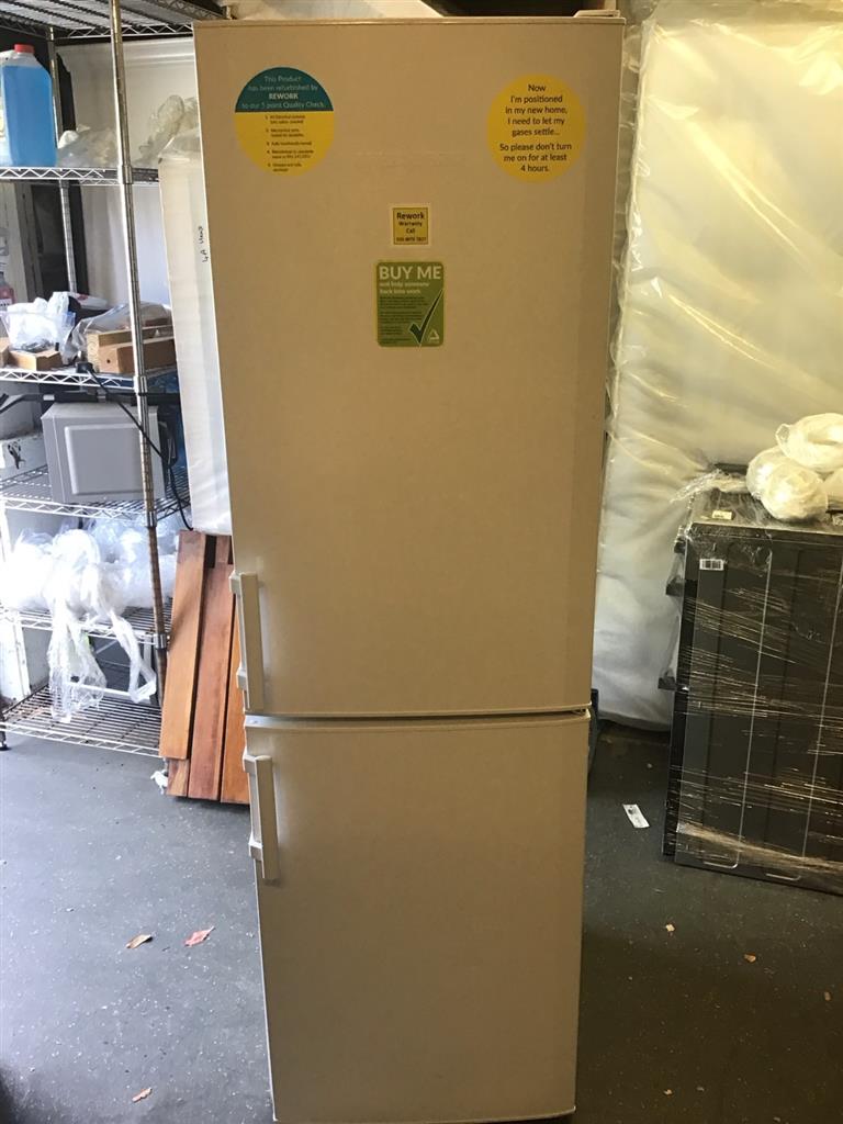 Fridge/Freezer - over 5 ft (2.A) - CUN3033 - Image 2