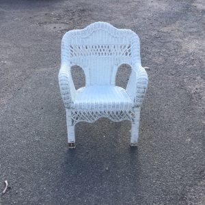 Whicker Children’s Chair – . / . / . / White