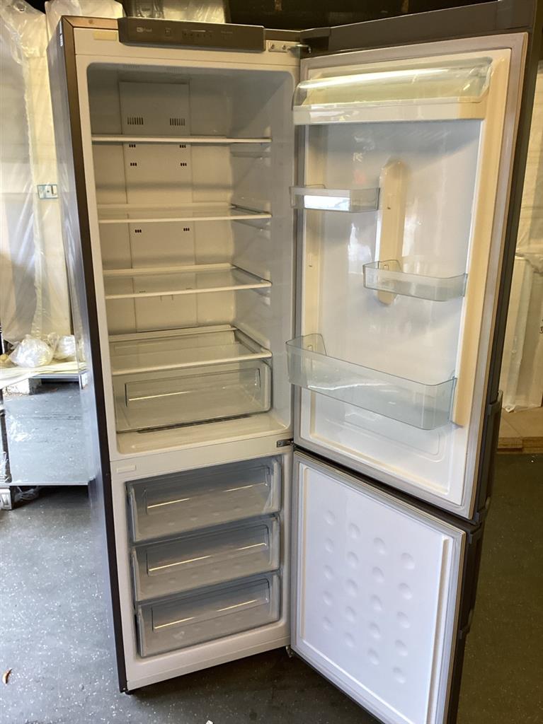 Fridge/Freezer - over 5 ft (2.A) - RL42LGMH - Samsung / . / . / . - Image 2