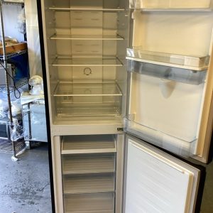 Fridge/Freezer – over 5 ft (2.A) – MC55251MDB