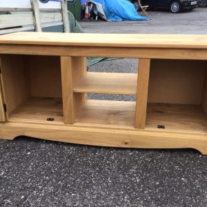 Tv Unit / Hi-Fi Unit